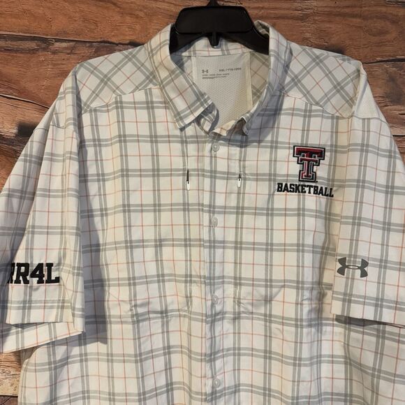 Texas Tech Under Armour 2XL Plaid Fishing Shirt Men Basketball Button Down RR4L - Picture 2 of 11
